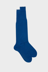 Bresciani Lorenzo long socks in extrafine mercerised Egyptian cotton, in a solid ocean color.