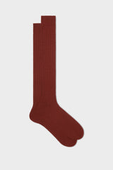 Bresciani 'Lupo' long socks in a soft burnt wool blend, featuring a classic ribbed knit.
