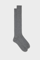 Bresciani 'Campidoglio' socks in cashmere, with a ribbed knit and a solid medium grey color.