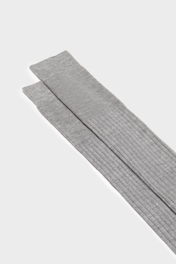 SOCKS QUIRINALE. 70% CASHMERE 30% SILK, LIGHT GREY