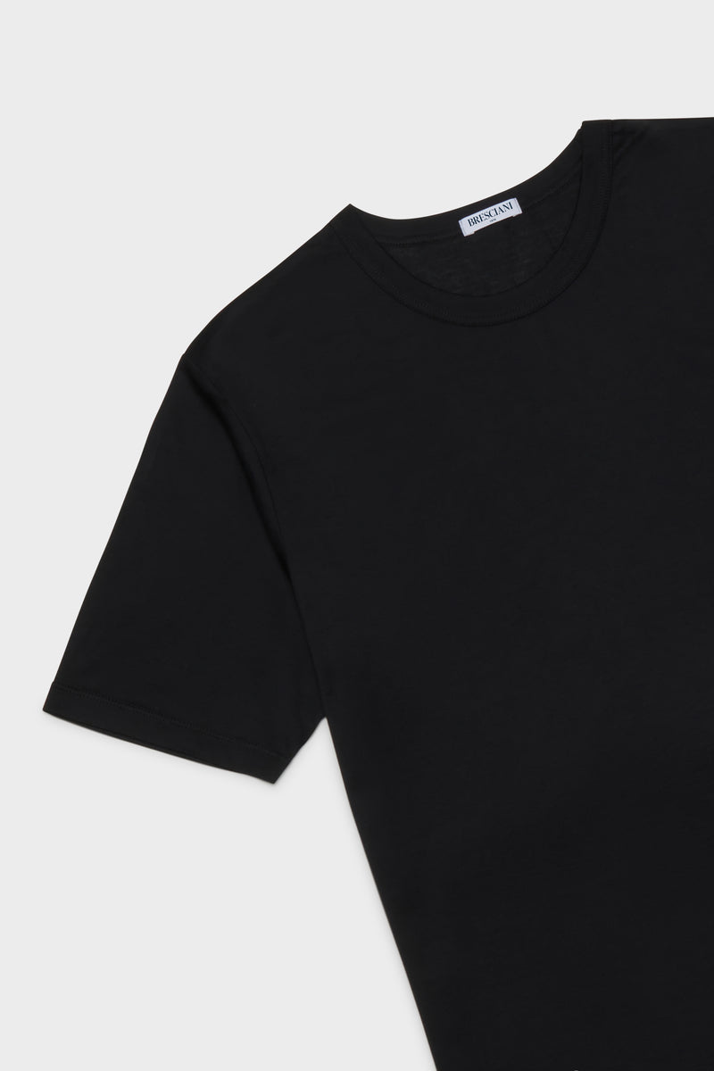 T-SHIRT, ROUND NECK. 100% COTTON, SHORT SLEEVE, BLACK.